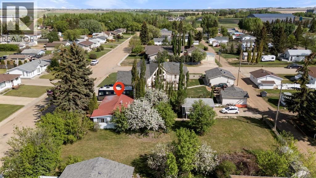 4911 54 Avenue - 24