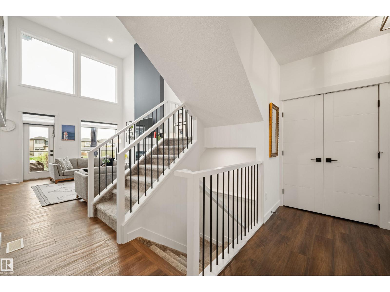 2742 COLLINS CR SW - 3