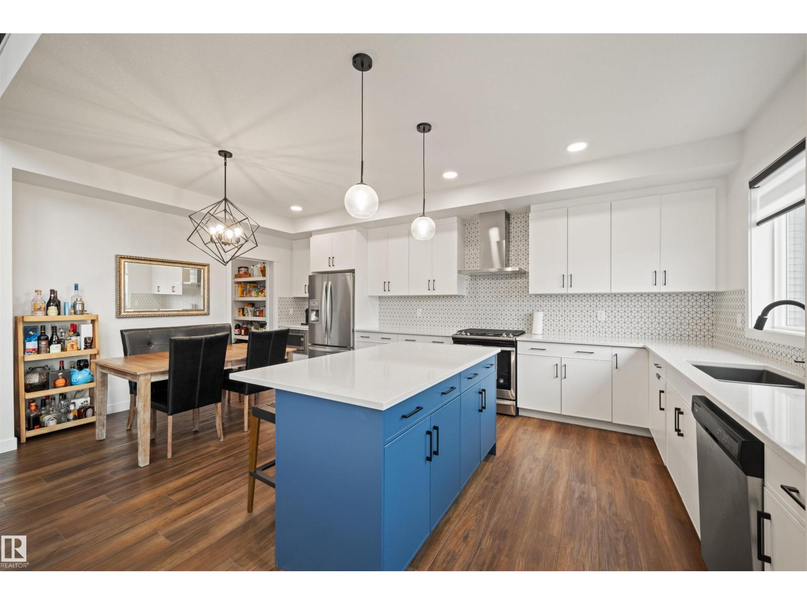 2742 COLLINS CR SW - 11