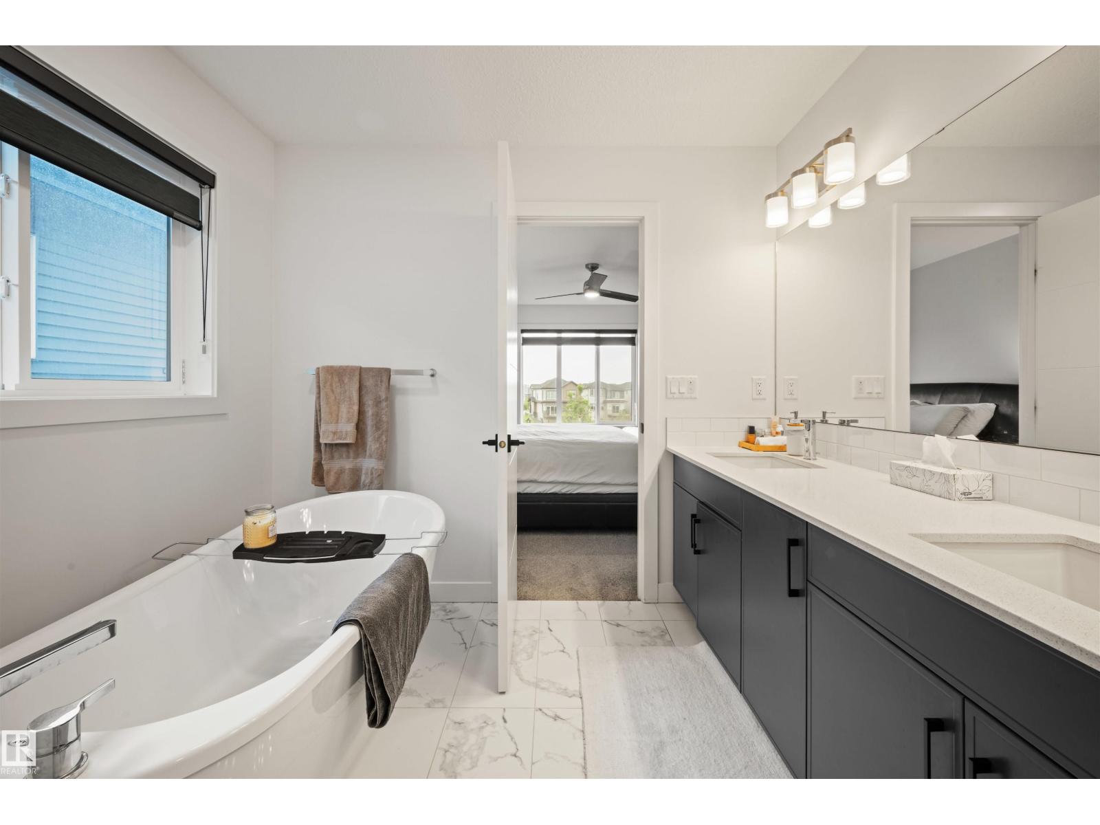 2742 COLLINS CR SW - 29
