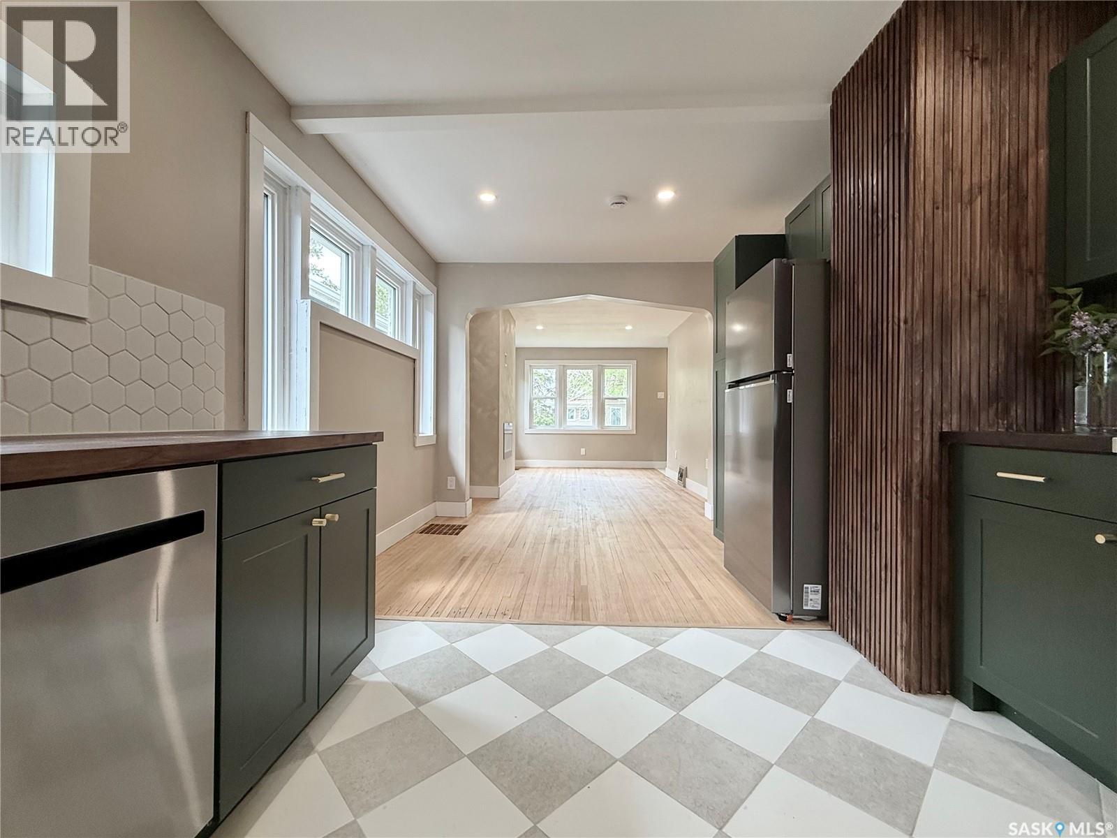 2471 Broder STREET - 21