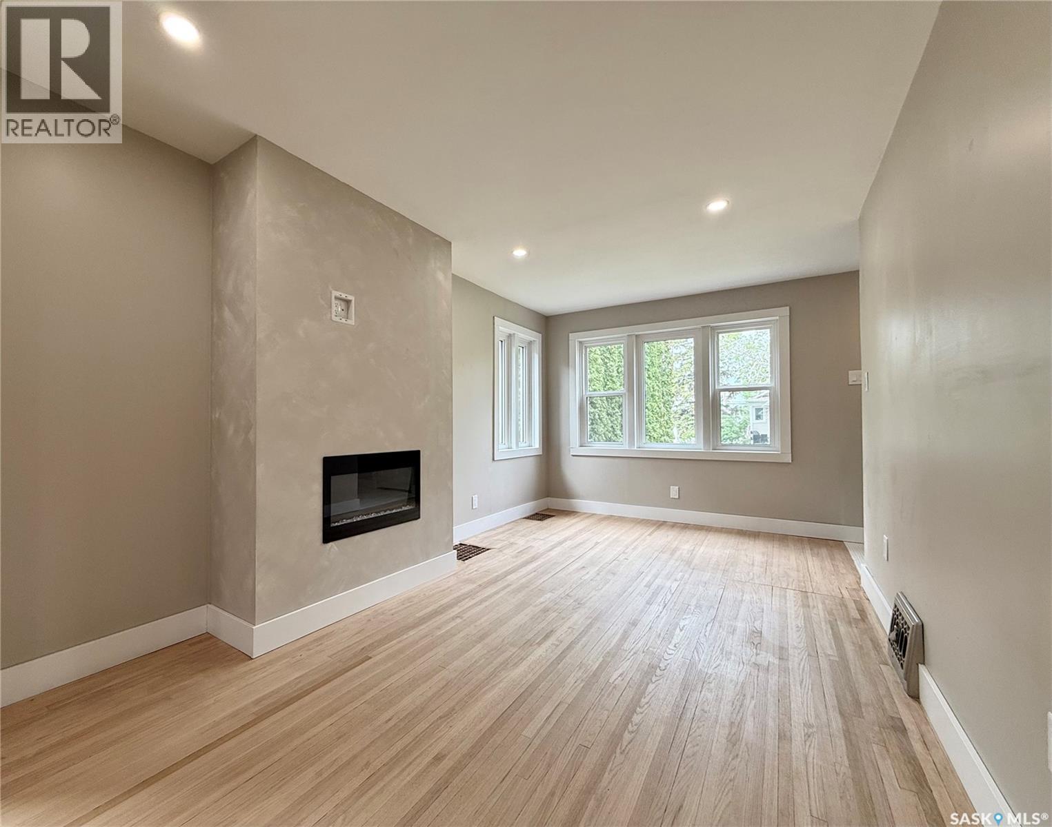 2471 Broder STREET - 25