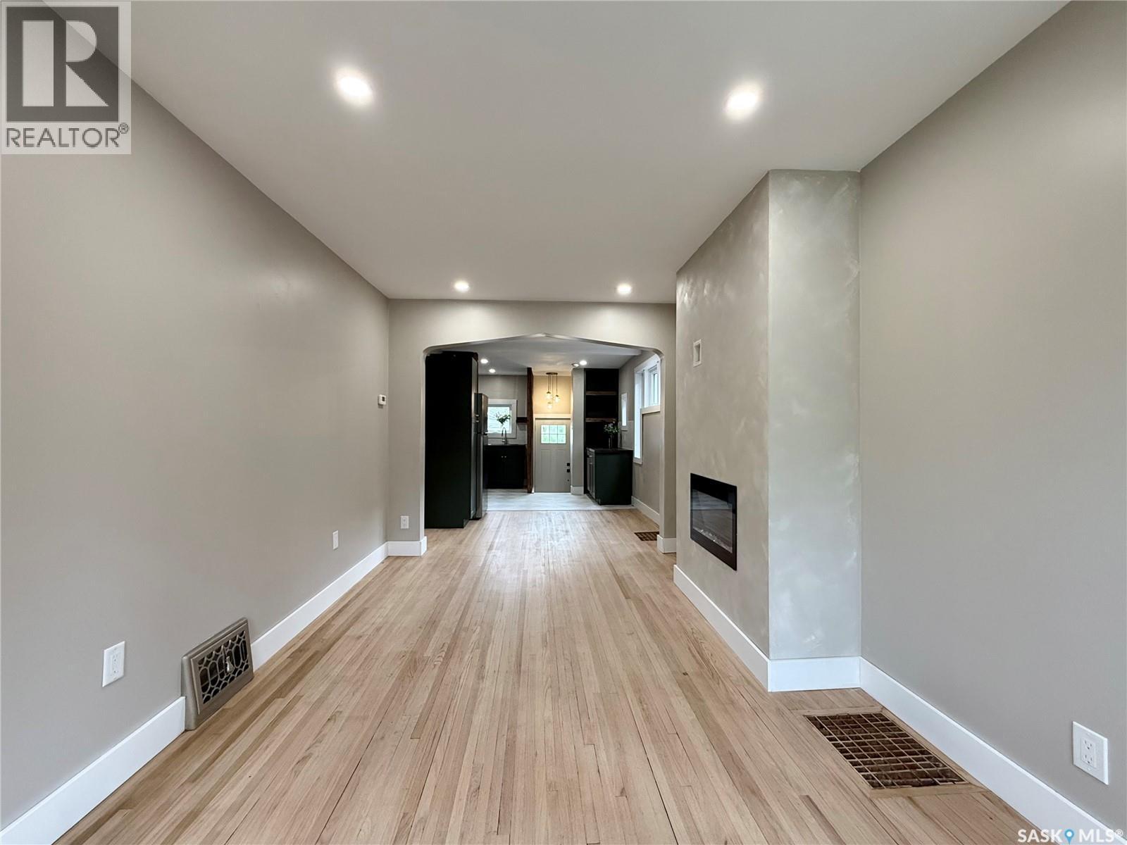 2471 Broder STREET - 8