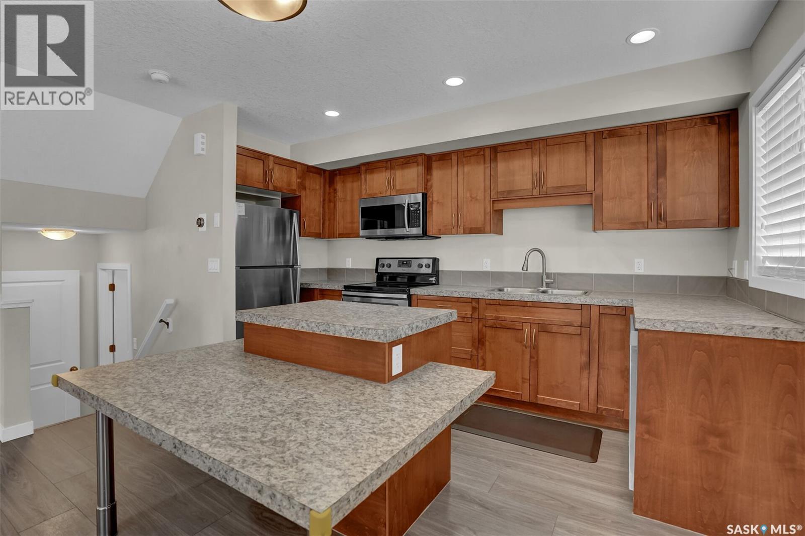 #42 5655 Aerodrome ROAD - 10