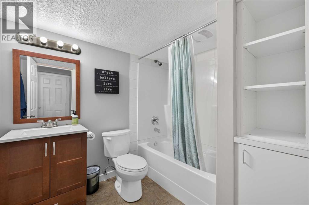 21 Morningside Bay SW - 23