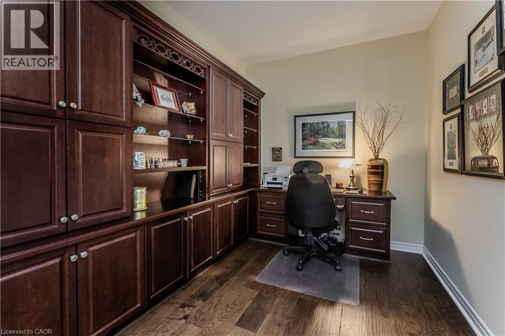 #412 391 PLAINS Road E - 24