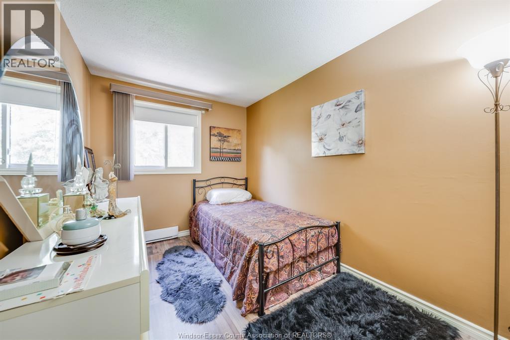 #54 2629 VINE COURT - 23