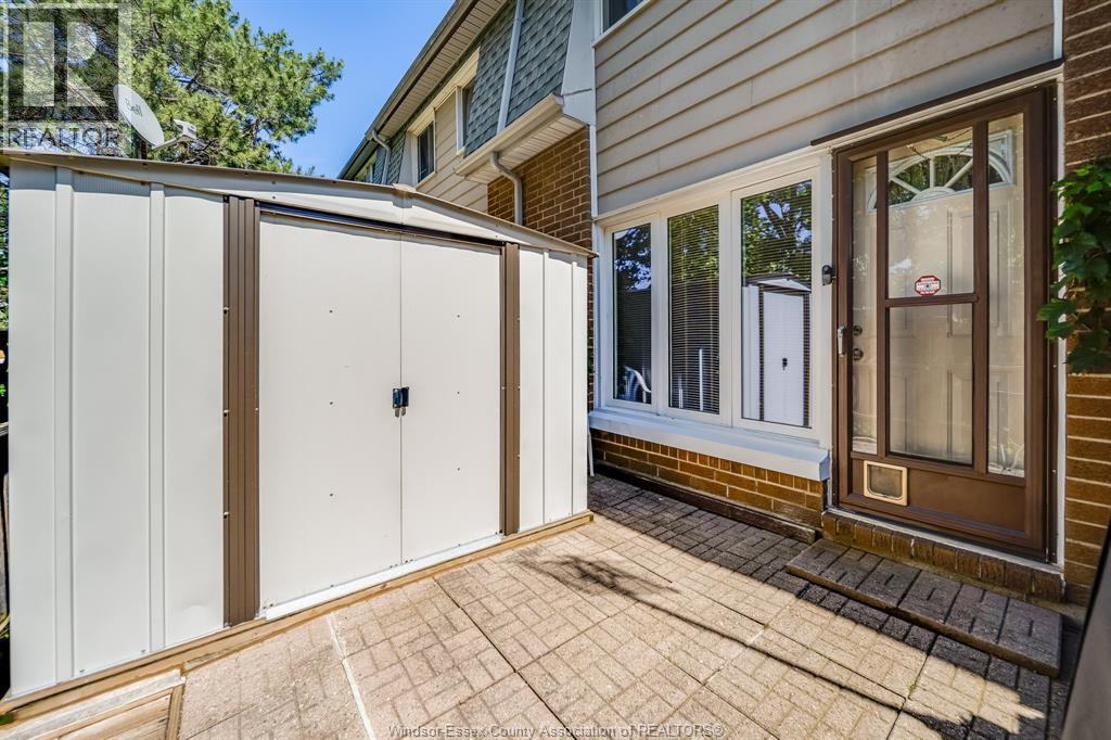 #54 2629 VINE COURT - 33
