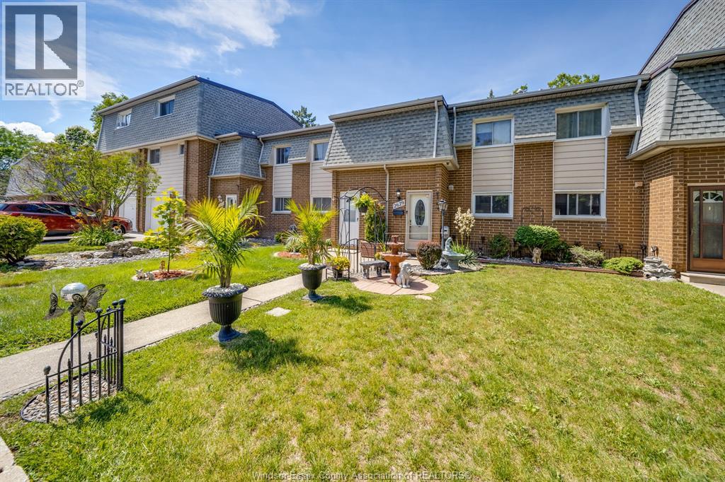 #54 2629 VINE COURT - 4