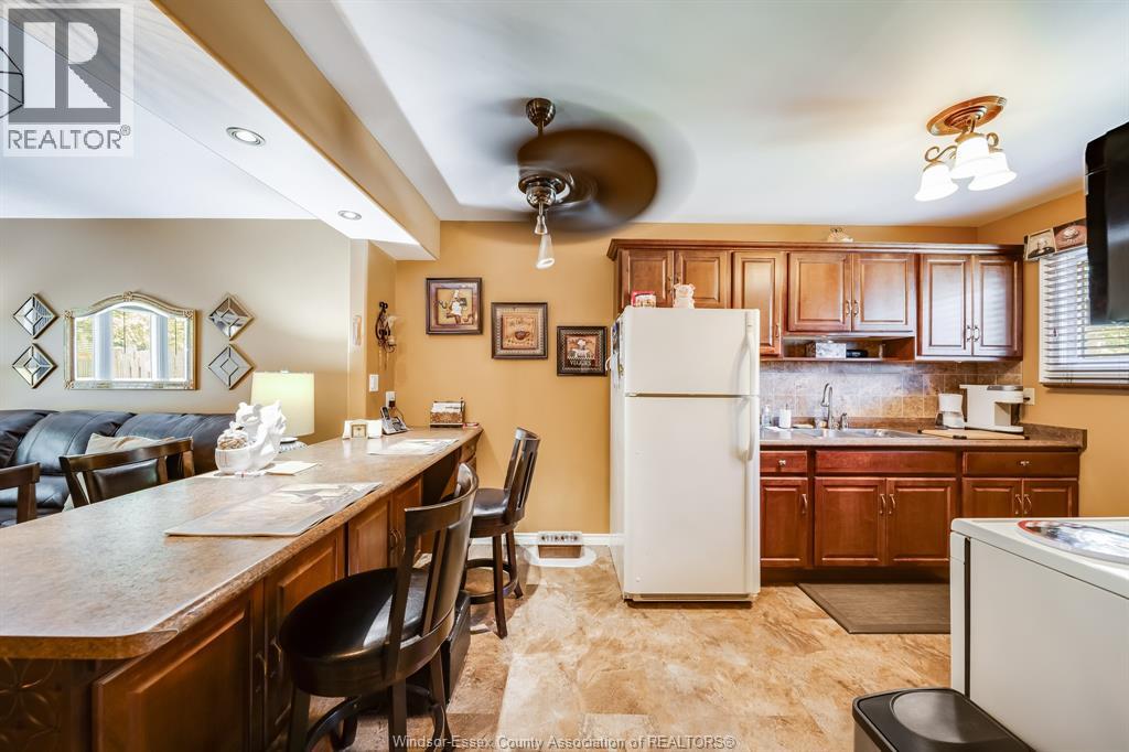 #54 2629 VINE COURT - 8