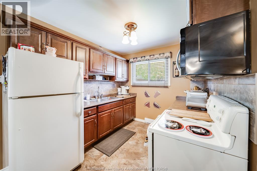 #54 2629 VINE COURT - 9