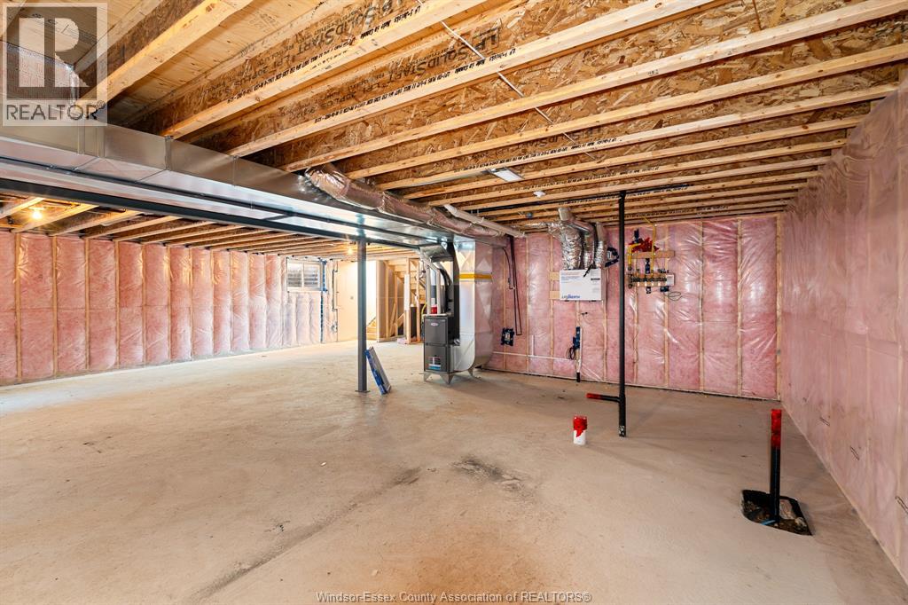 176 McLellan AVENUE - 25