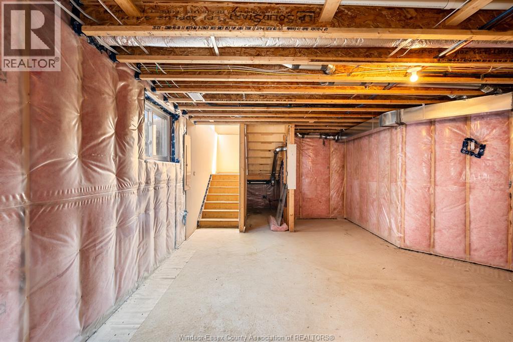 176 McLellan AVENUE - 26
