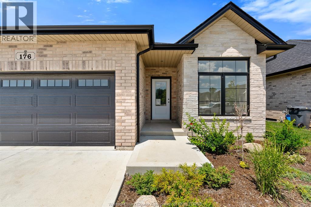 176 McLellan AVENUE - 3