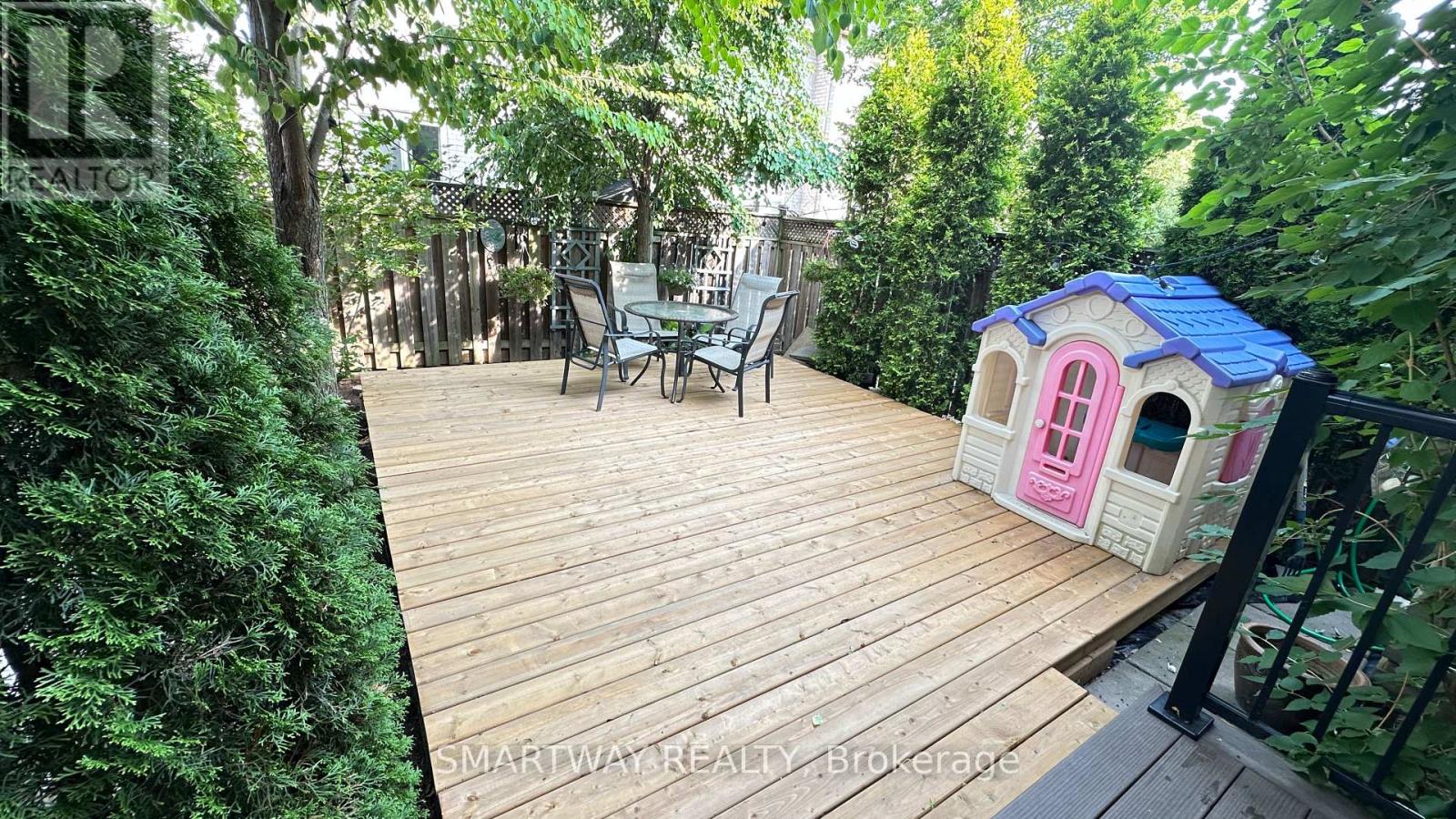 2437 MONTAGNE AVENUE - 43