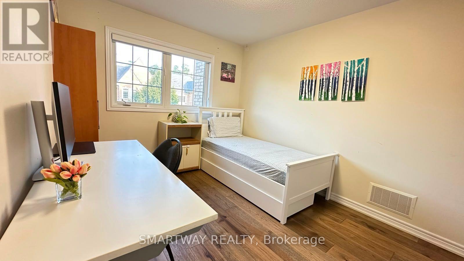 2437 MONTAGNE AVENUE - 28