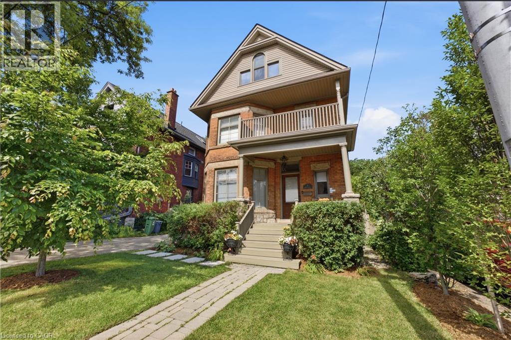2 COTTAGE Avenue - 1