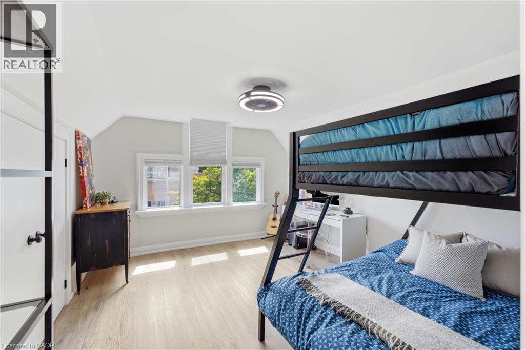 2 COTTAGE Avenue - 25