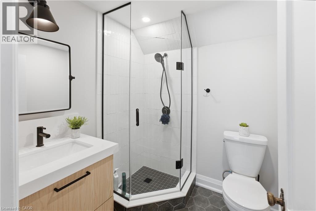 2 COTTAGE Avenue - 26