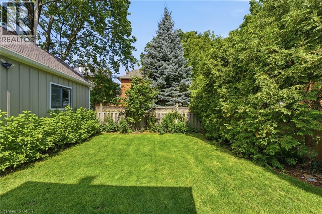 2 COTTAGE Avenue - 32