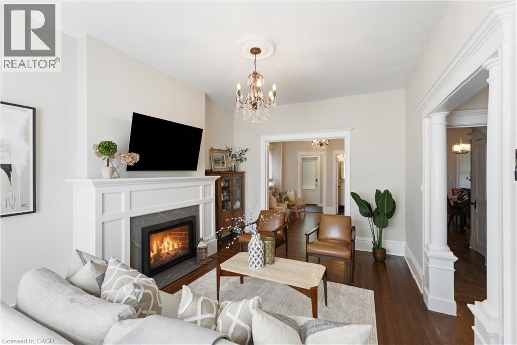 2 COTTAGE Avenue - 6