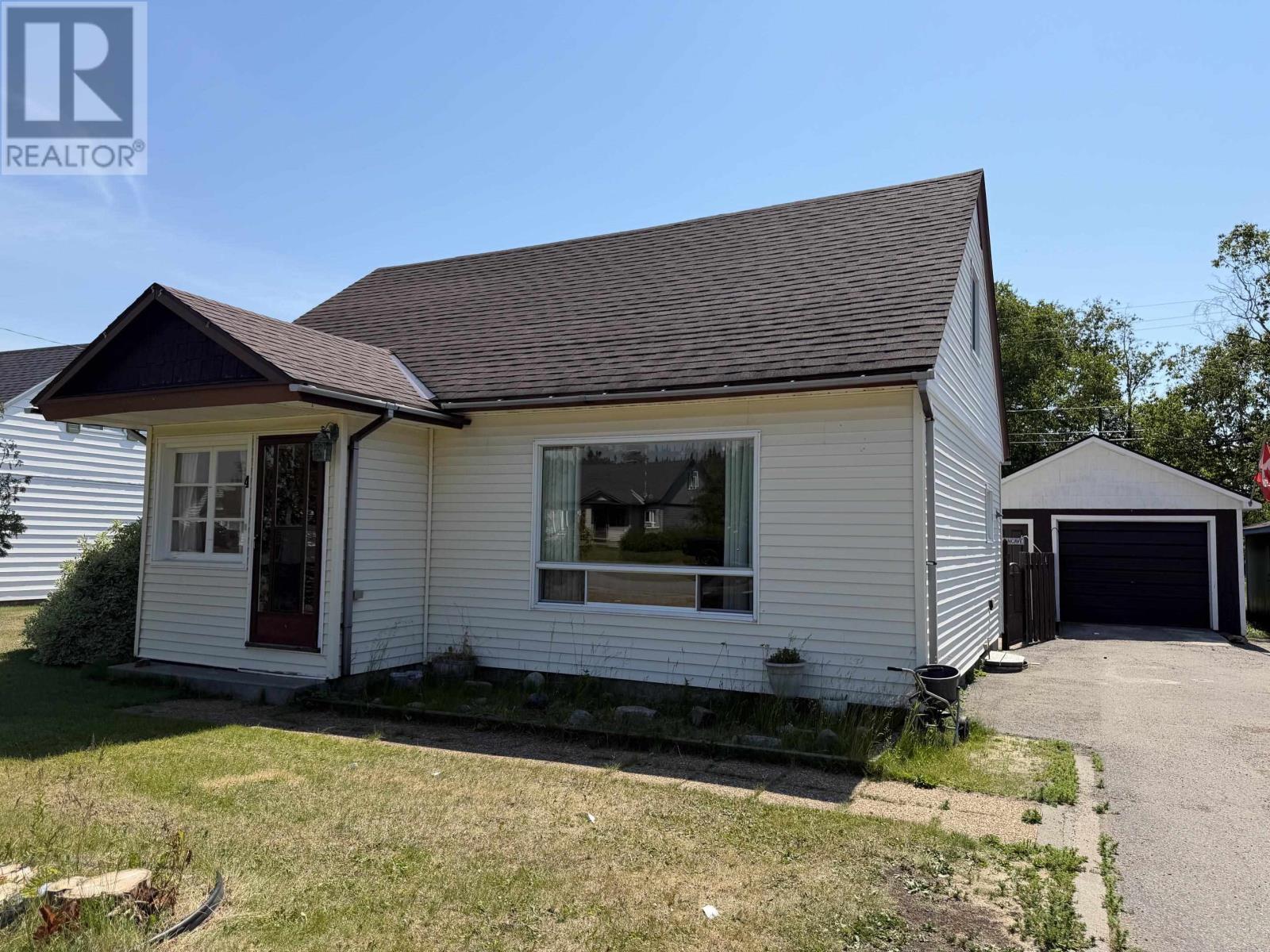 4 Elizabeth AVE - 1