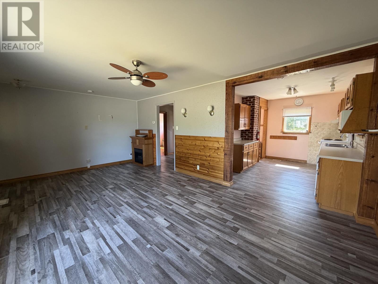 4 Elizabeth AVE - Image 6