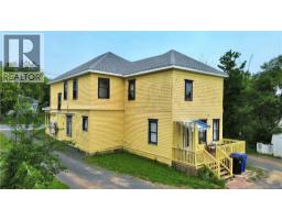 539 Queen St, photo 5