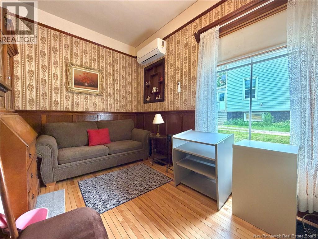 539 QUEEN ST - Image 17