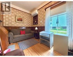 539 Queen St, photo 17