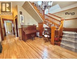539 Queen St, photo 9