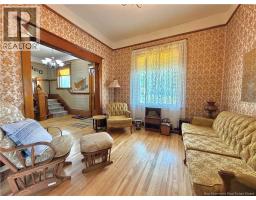 539 Queen St, photo 10