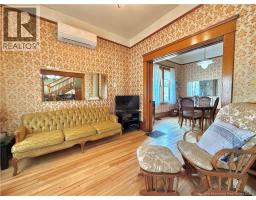 539 Queen St, photo 11