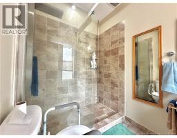 539 Queen St, photo 22