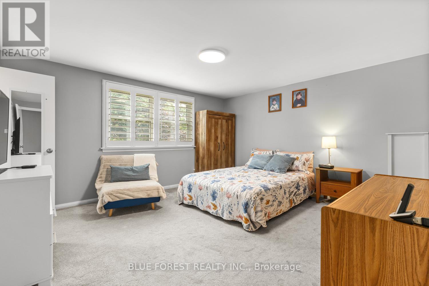 92 SALEM COURT - 30