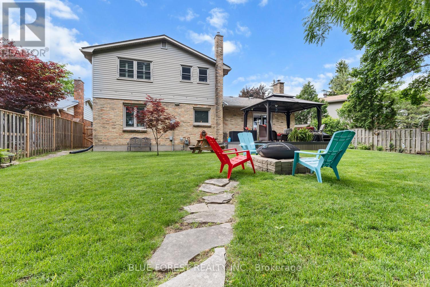 92 SALEM COURT - 41