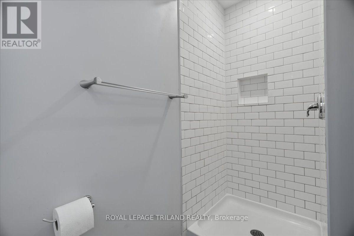133 WILSON AVENUE - 11