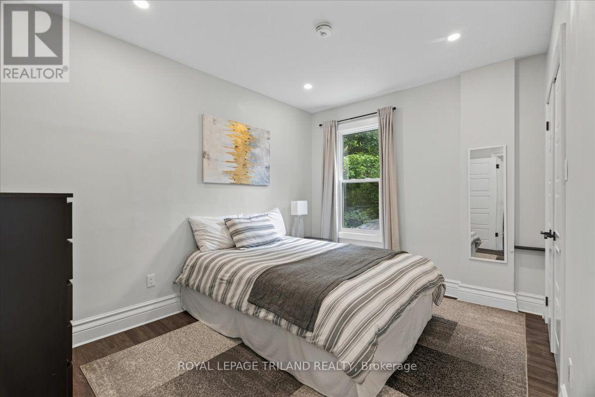 133 WILSON AVENUE - 24