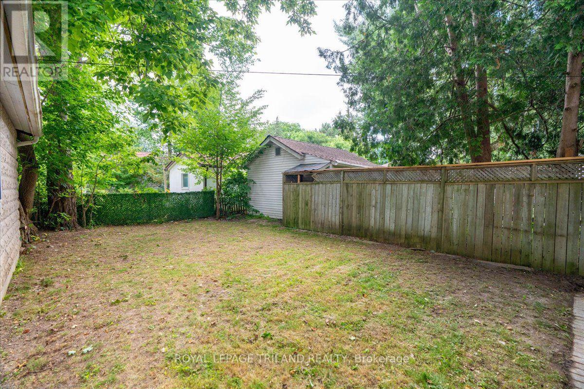 133 WILSON AVENUE - 26