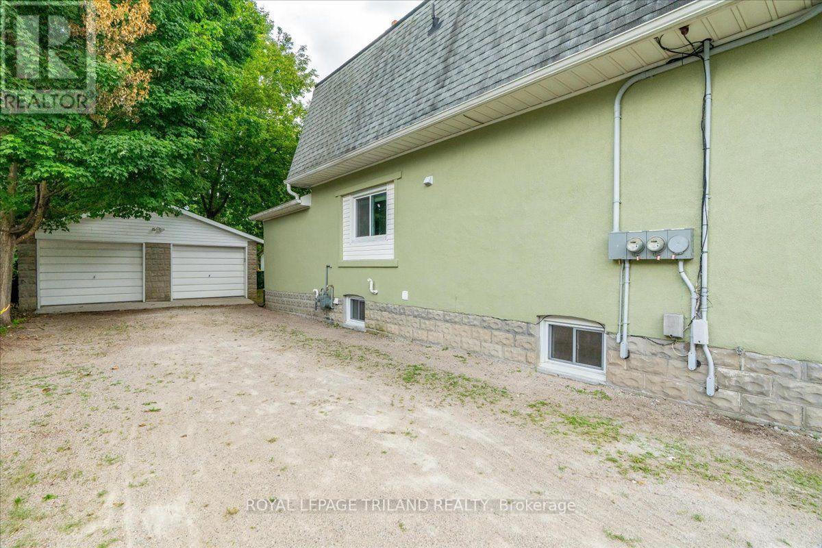 133 WILSON AVENUE - 28