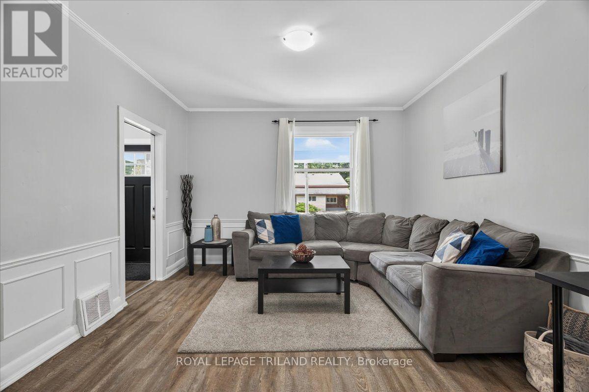 133 WILSON AVENUE - 5