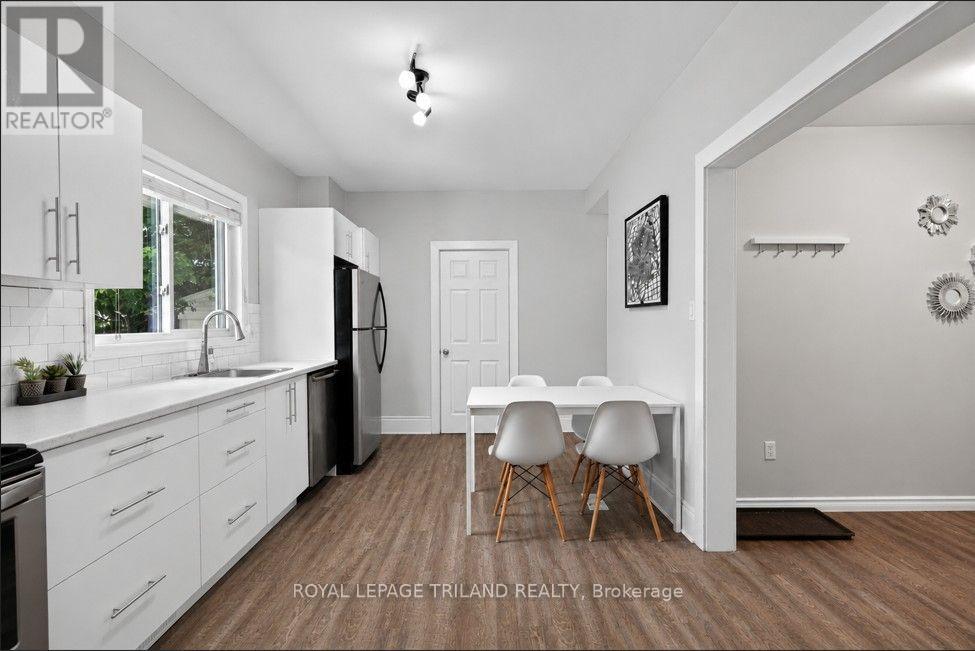 133 WILSON AVENUE - 6
