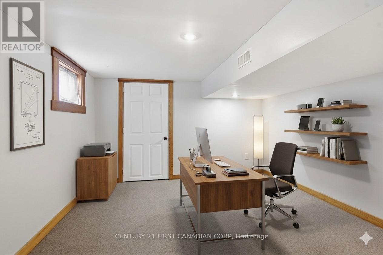 63 BEATTIE AVENUE - 25
