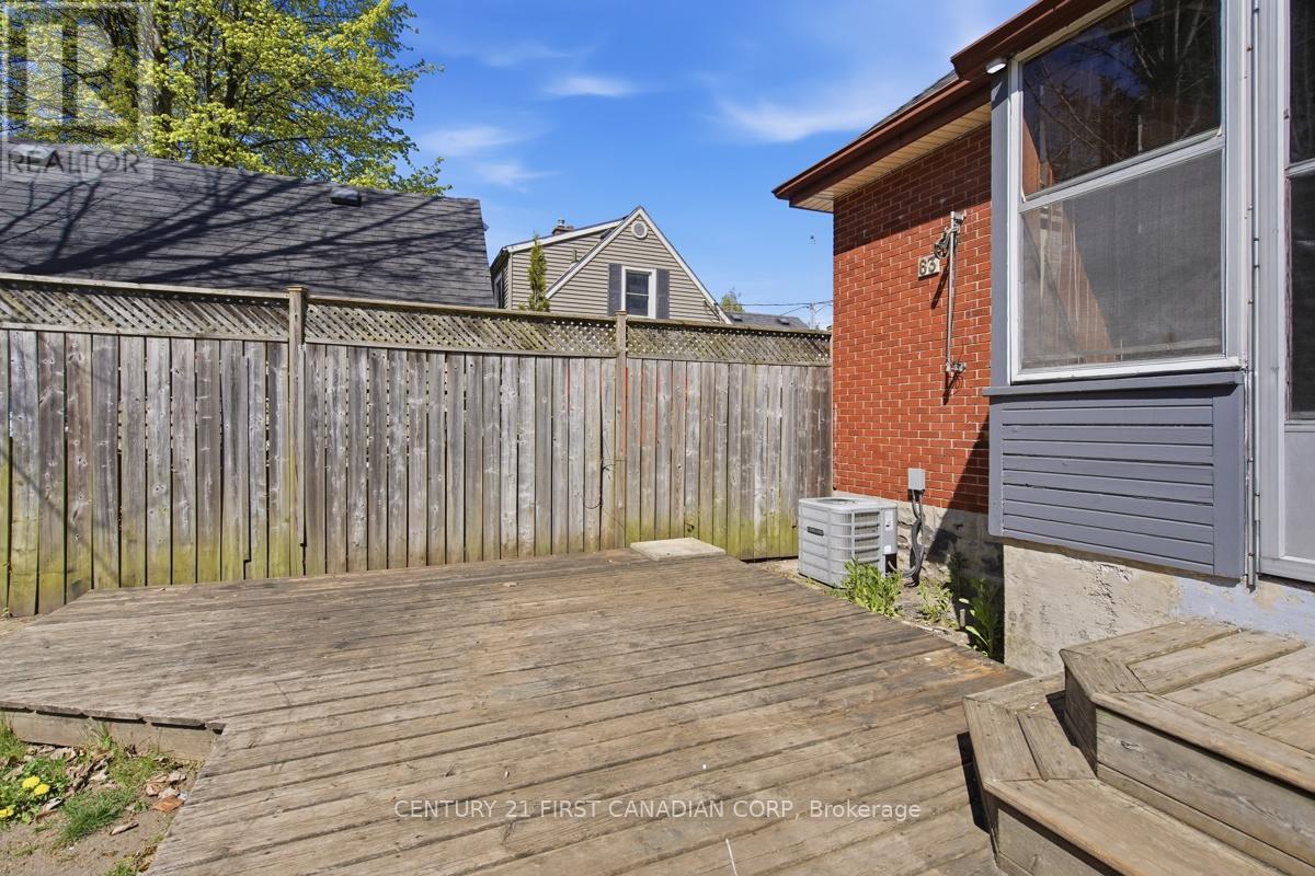 63 BEATTIE AVENUE - 34