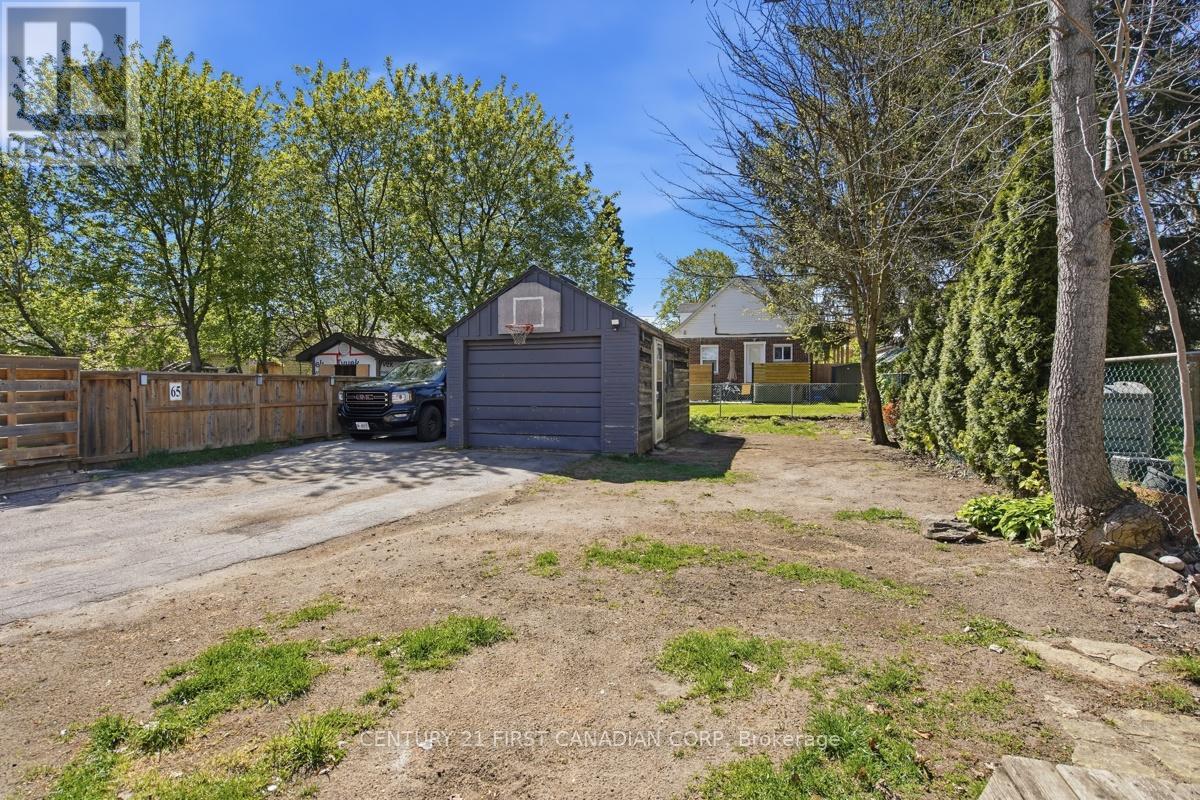 63 BEATTIE AVENUE - 35