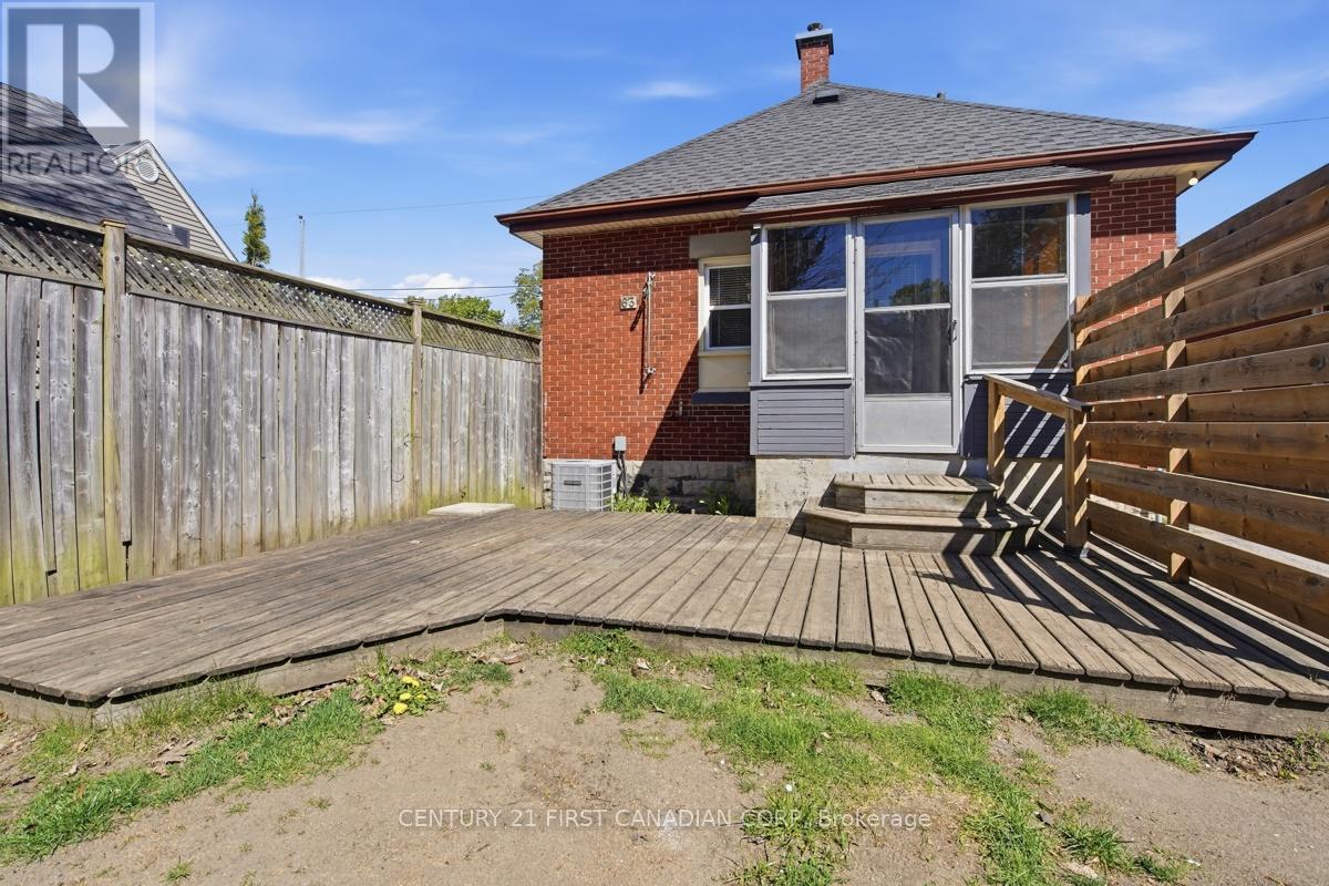 63 BEATTIE AVENUE - 36