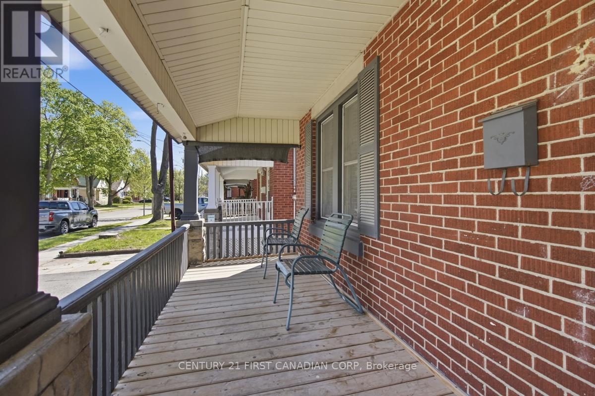 63 BEATTIE AVENUE - 5