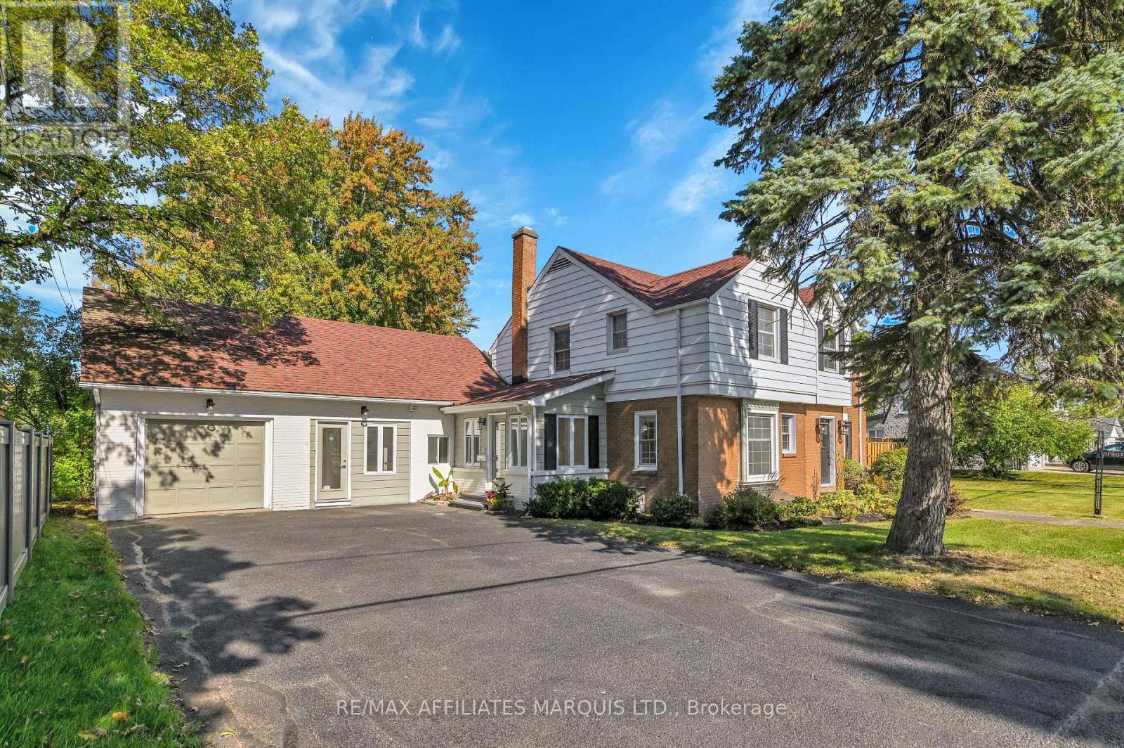 1603 PETER STREET - 2