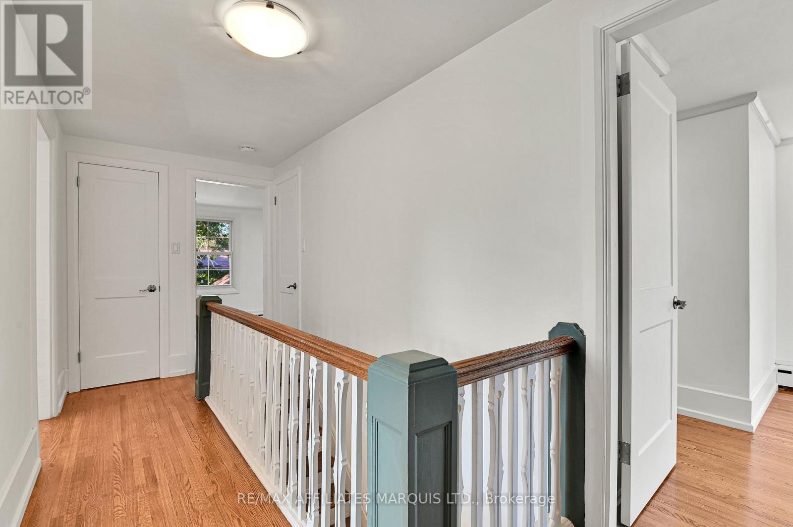 1603 PETER STREET - 27