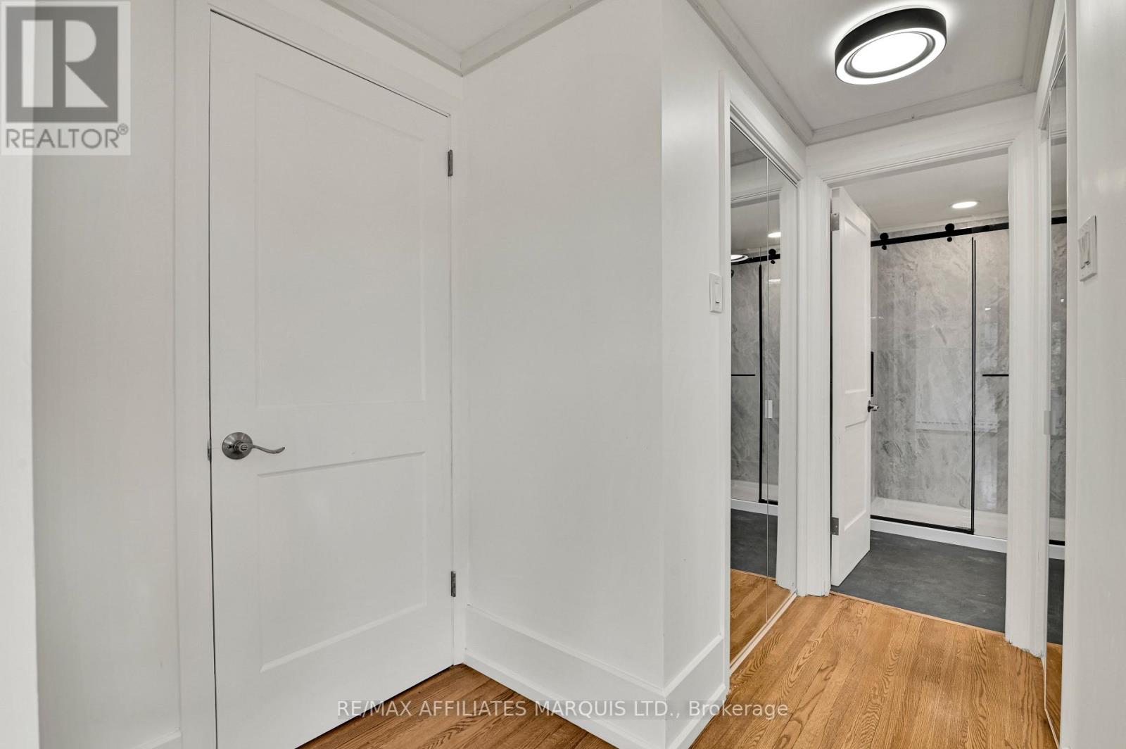 1603 PETER STREET - 30